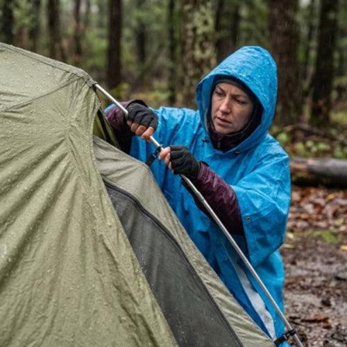 Homme ajuste tente avec Poncho pluie Bleu