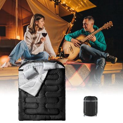 Sac de couchage 2 personnes arrière plan couple relaxant