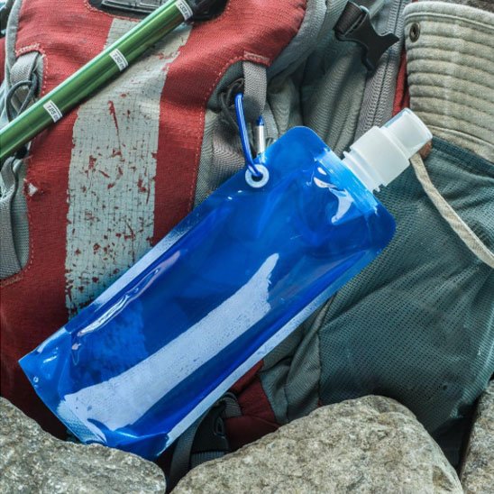 Gourde plastique s'attache rapidement