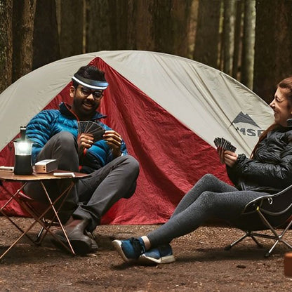 Lampe frontale détend l'atmosphère