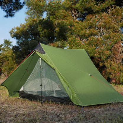 Tente camping de facade ovent ouvert