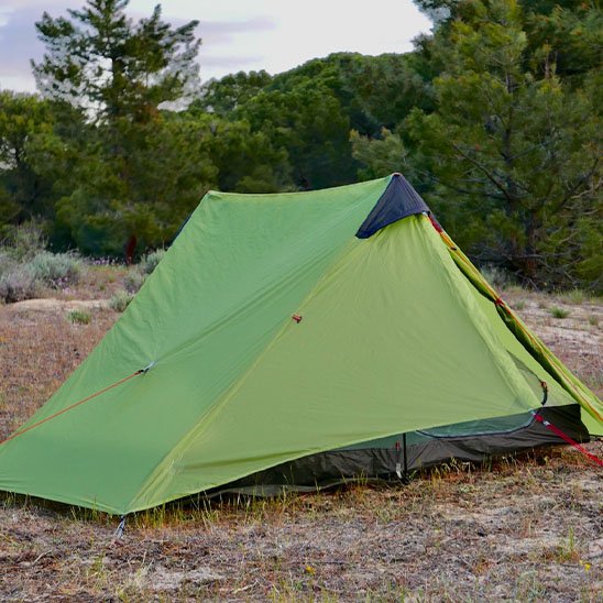 Tente camping vue arrière