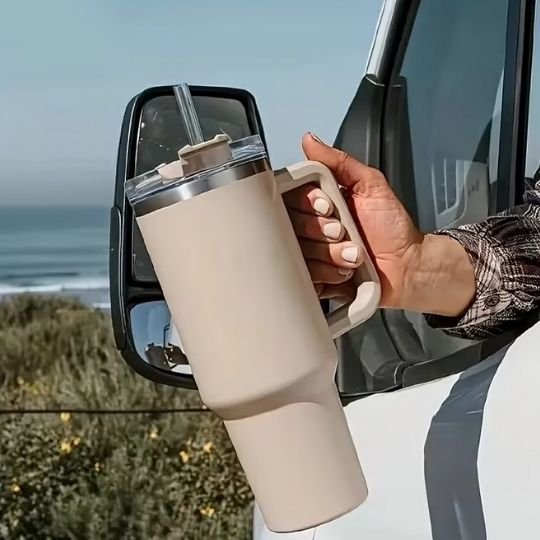 voiture avec gourde isotherme thermoday Beige